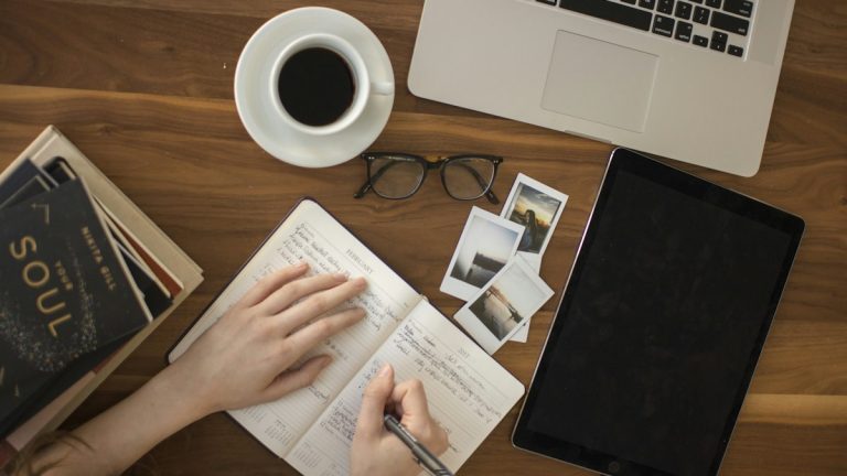 The 10-Minute Fact-Check Routine Every AI-Assisted Post Needs