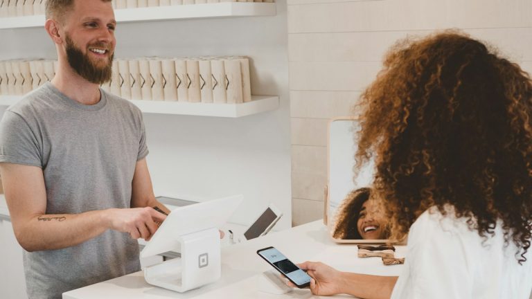 How to Sell Digital Products From Your Blog (And Make Your First $100)